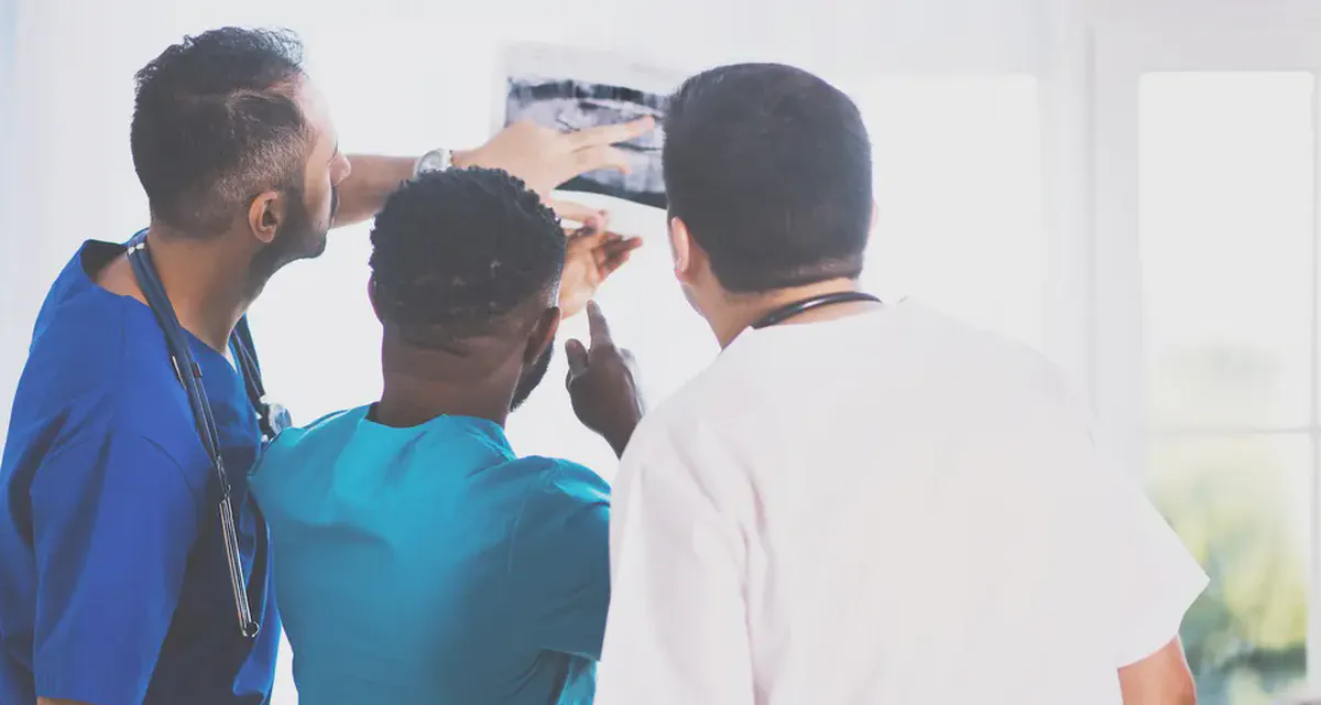 A partnership of Machine Learning and AI with healthcare professionals