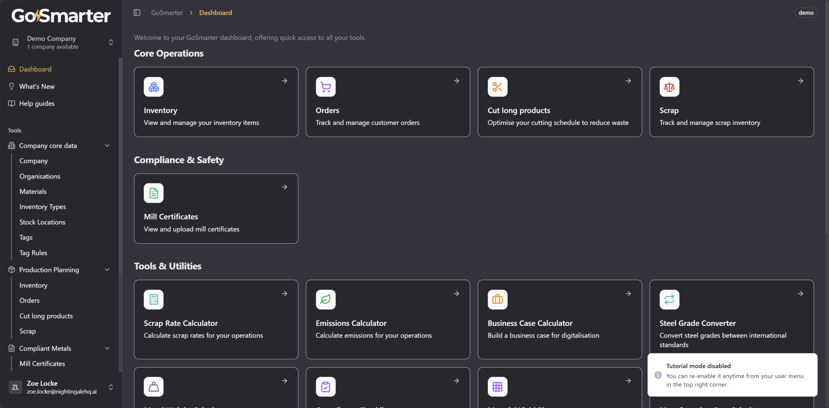 Tutorial Mode tips panel with close button in top right corner